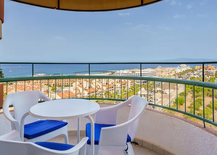 Suntower - Seaviews & Pool - Next To Apartman Arona