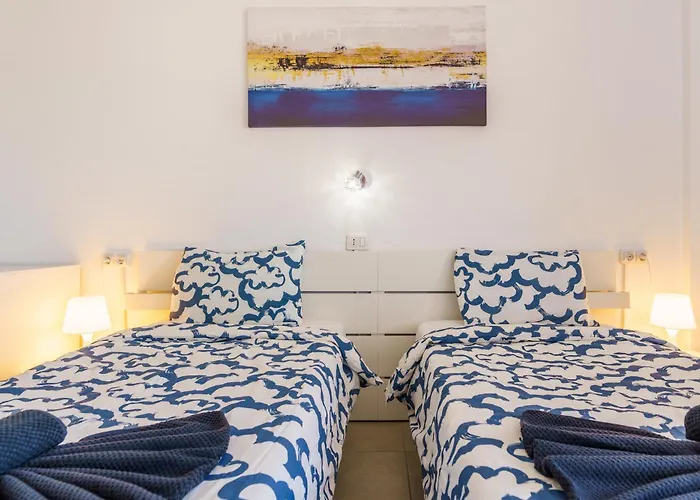 Suntower - Seaviews & Pool - Next To Apartman