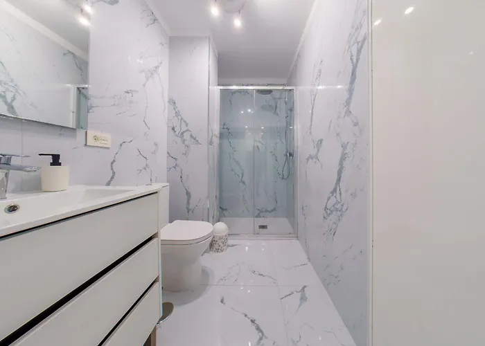 Apartman Suntower - Seaviews & Pool - Next To