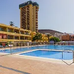 Suntower - Seaviews & Pool - Next To شقة *