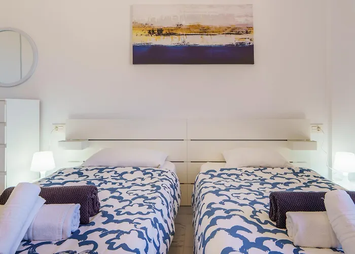 Suntower - Seaviews & Pool - Next To