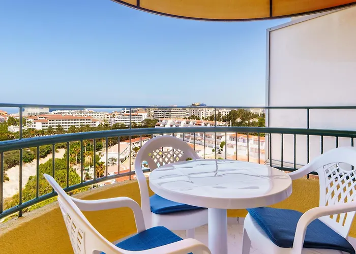 Suntower - Seaviews & Pool - Next To 아로나