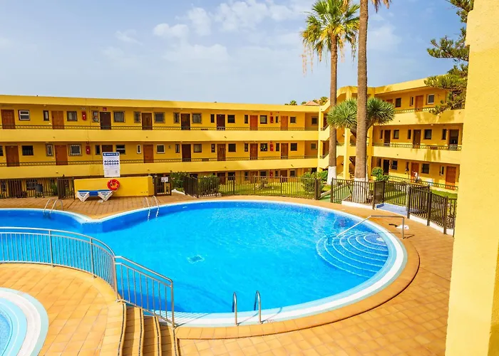 Suntower - Seaviews & Pool - Next To Apartmán